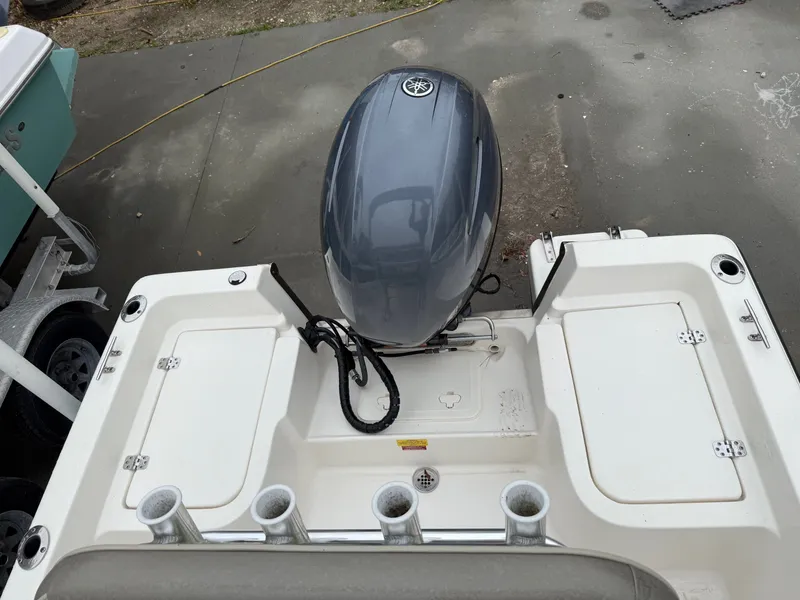 Slide: The Image of Key West 1720 Center Console 2022 - 5