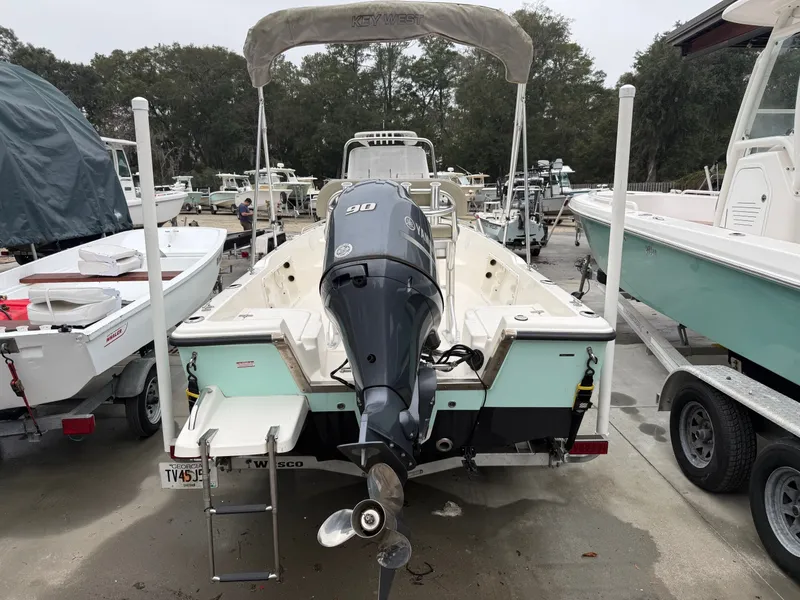 Slide: The Image of Key West 1720 Center Console 2022 - 7