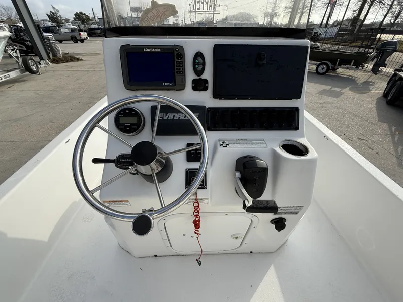 Slide: The Image of Blazer Bay 2200 2017 - 10