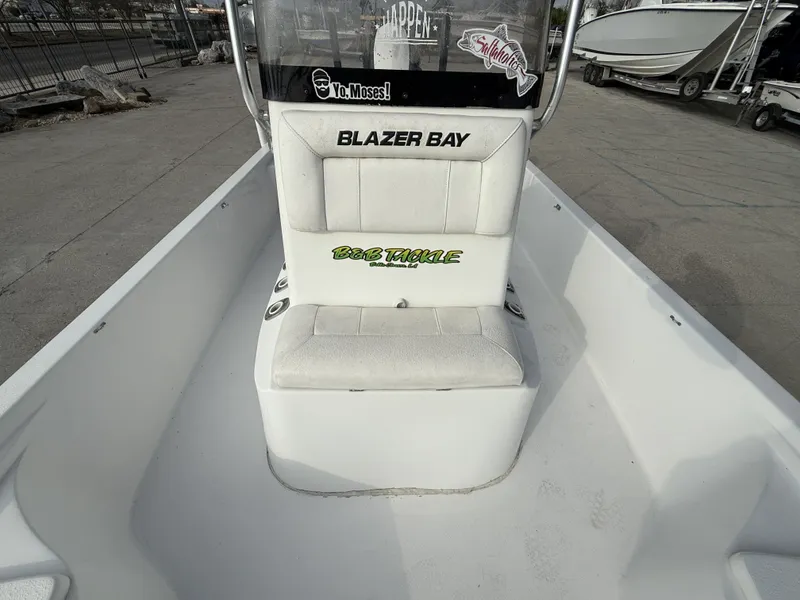 Slide: The Image of Blazer Bay 2200 2017 - 8