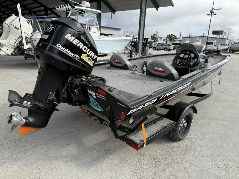 Slide: The Image of Tracker Pro Team 190 TX 2011 - 10