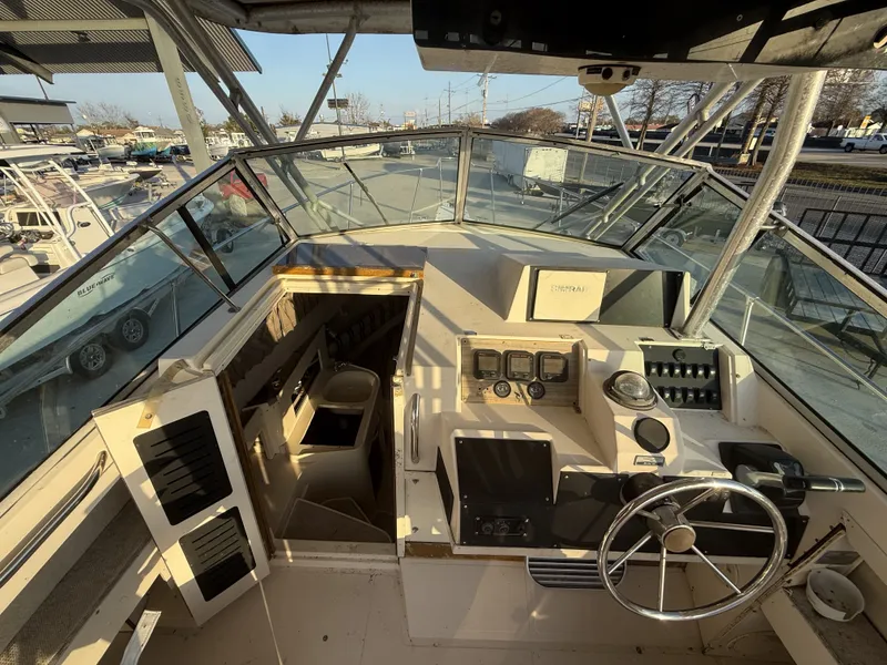 Slide: The Image of Grady-White Marlin 300 1992 - 5