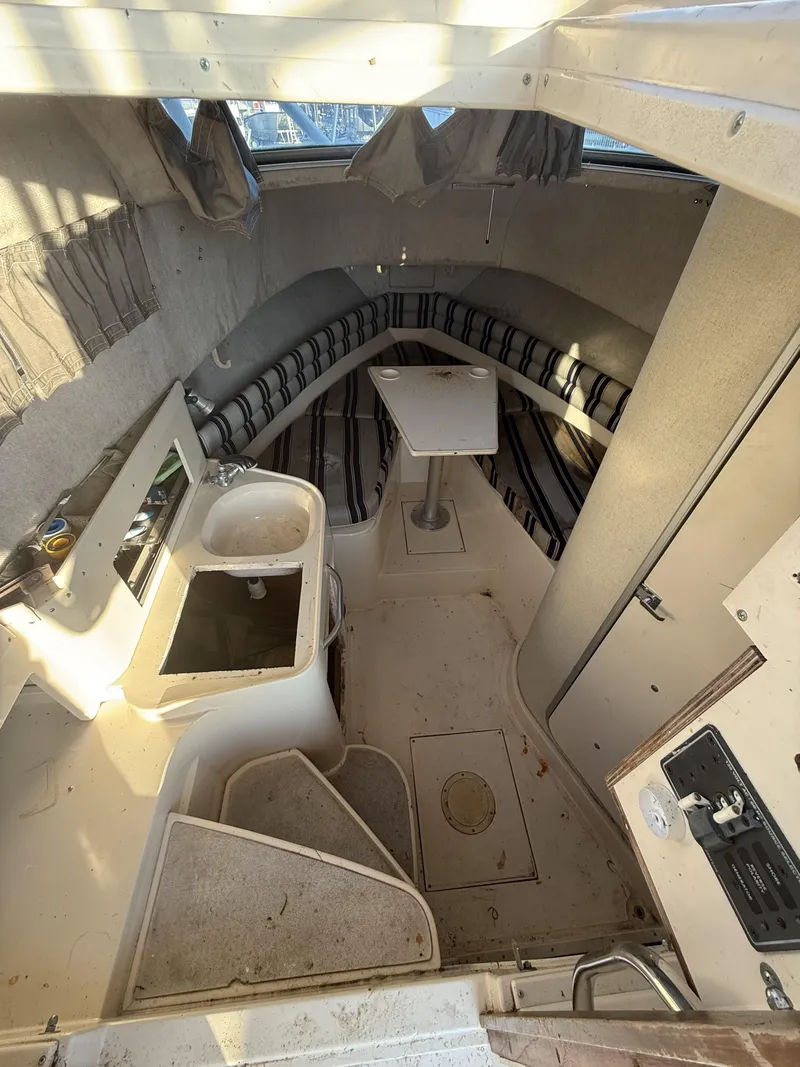 Slide: The Image of Grady-White Marlin 300 1992 - 6