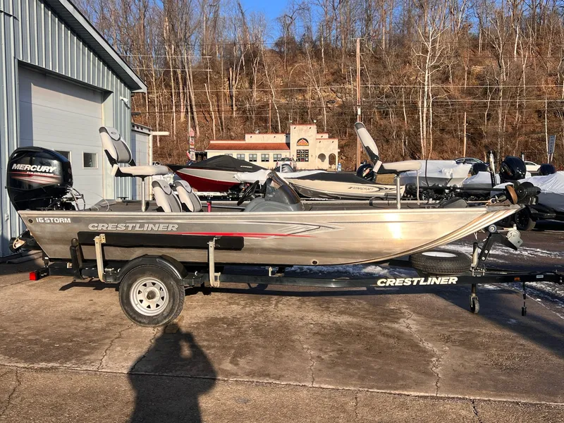 Slide: The Image of Crestliner 16 Storm 2013 - 1