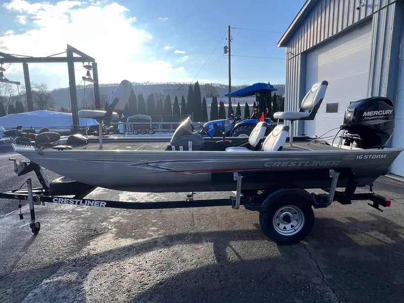 Slide: The Image of Crestliner 16 Storm 2013 - 10