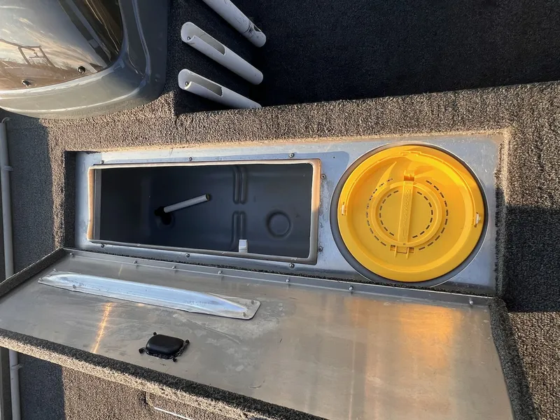 Slide: The Image of Crestliner 16 Storm 2013 - 14