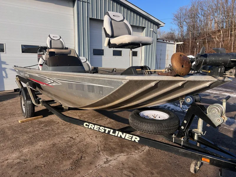 Slide: The Image of Crestliner 16 Storm 2013 - 2