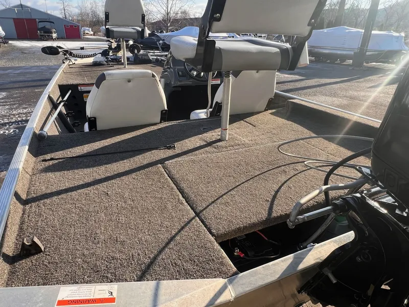 Slide: The Image of Crestliner 16 Storm 2013 - 28