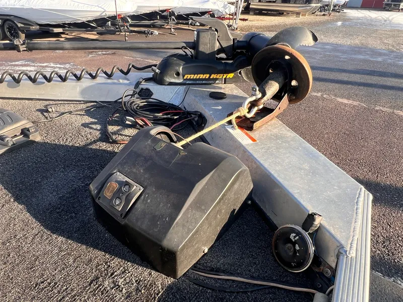 Slide: The Image of Crestliner 16 Storm 2013 - 29