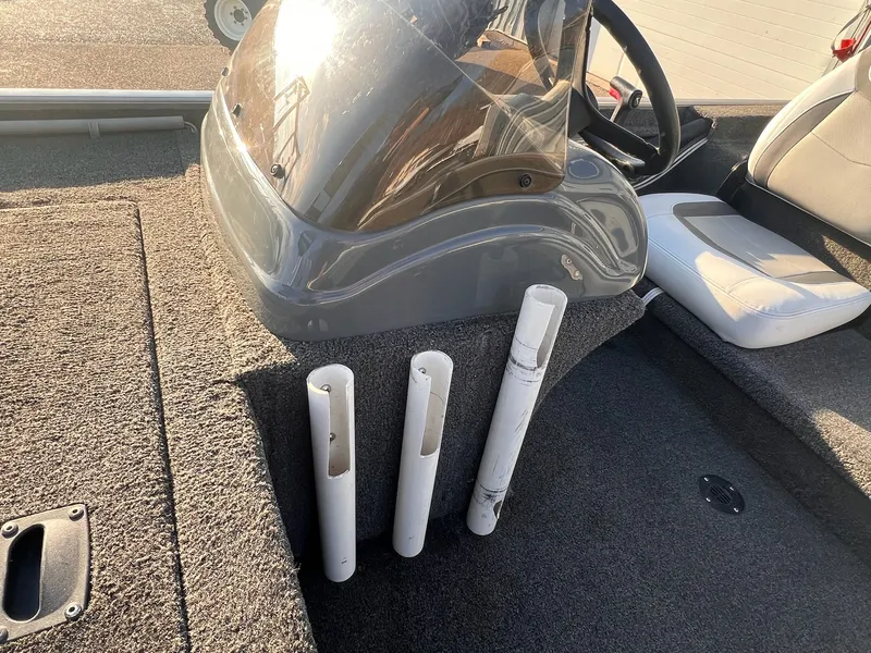 Slide: The Image of Crestliner 16 Storm 2013 - 3