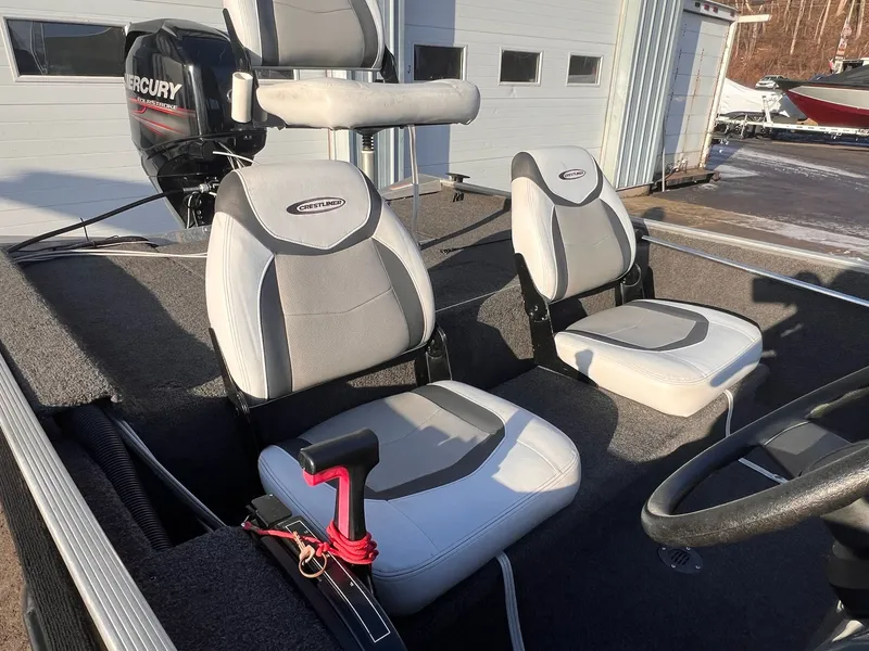 Slide: The Image of Crestliner 16 Storm 2013 - 8