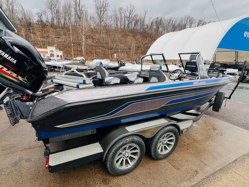 Slide: The Image of Skeeter WX2060 2020 - 19