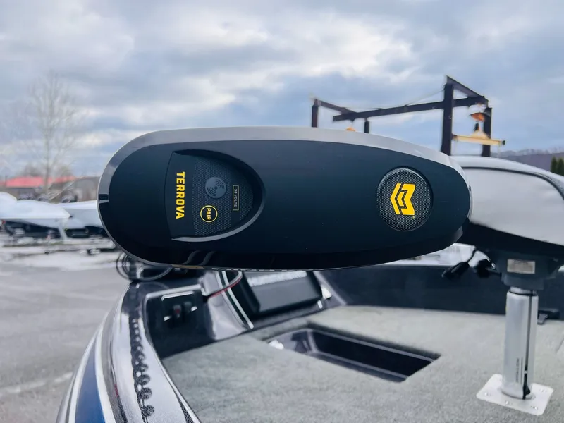 Slide: The Image of Skeeter WX2060 2020 - 24