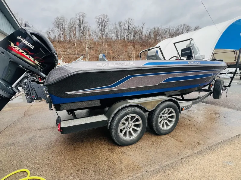 Slide: The Image of Skeeter WX2060 2020 - 38