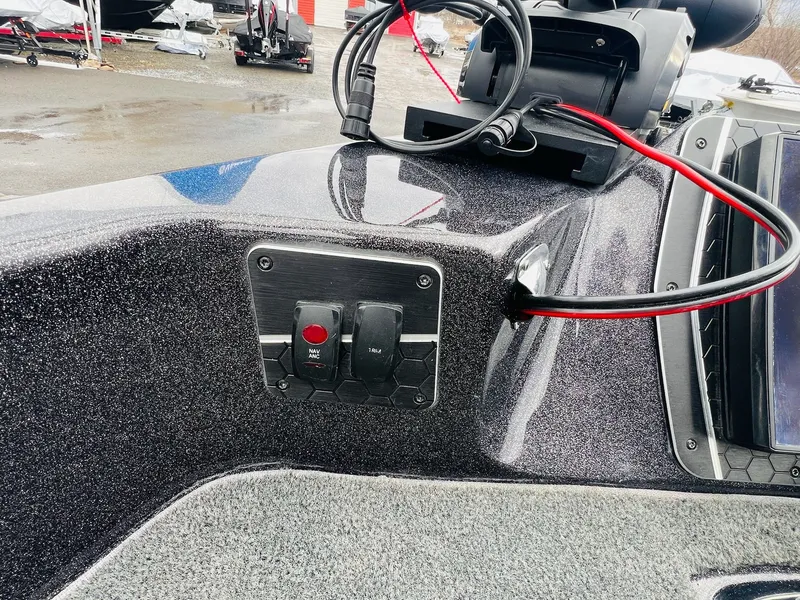 Slide: The Image of Skeeter WX2060 2020 - 46