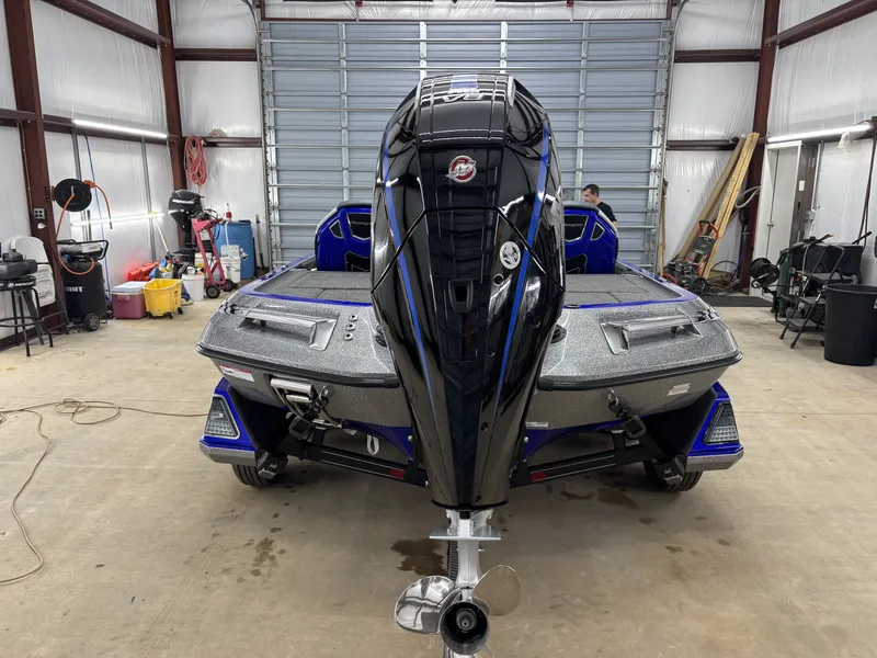 Slide: The Image of Ranger Z500 Series Z519R 2026 - 13