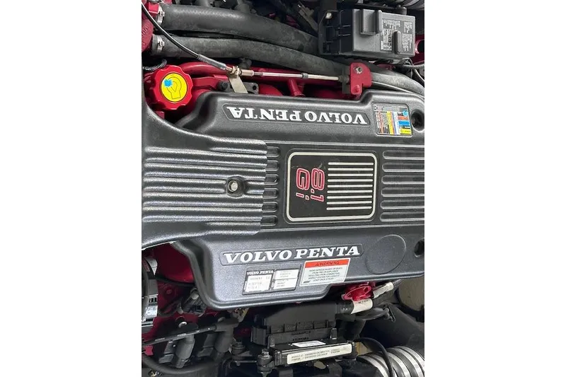 Slide: The Image of Volvo Penta 8.1 Gi engine in a 2011 Cobalt 242 WSS boat. - 21