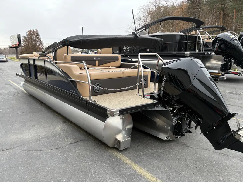 Slide: The Image of Barletta Cabrio 22UC 2025 - 4