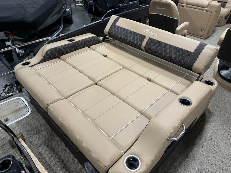 Slide: The Image of Barletta Lusso 23UC 2025 - 18