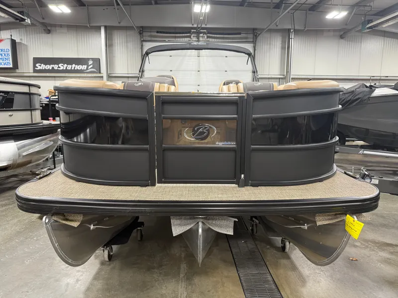 Slide: The Image of Barletta Lusso 23UC 2025 - 3