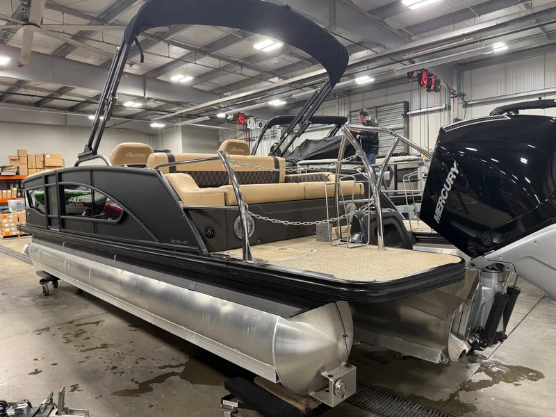 Slide: The Image of Barletta Lusso 23UC 2025 - 6