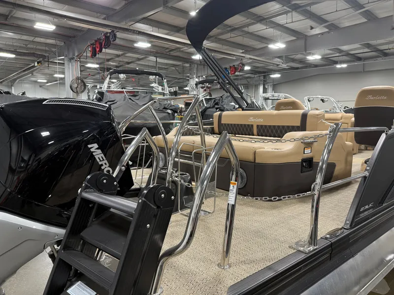 Slide: The Image of Barletta Lusso 23UC 2025 - 9