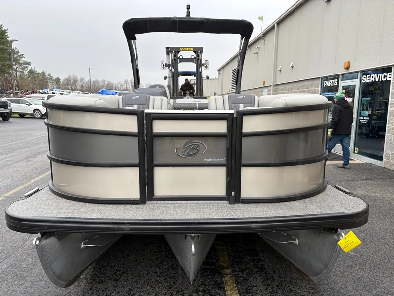 Slide: The Image of Barletta Lusso 25UA 2025 - 3