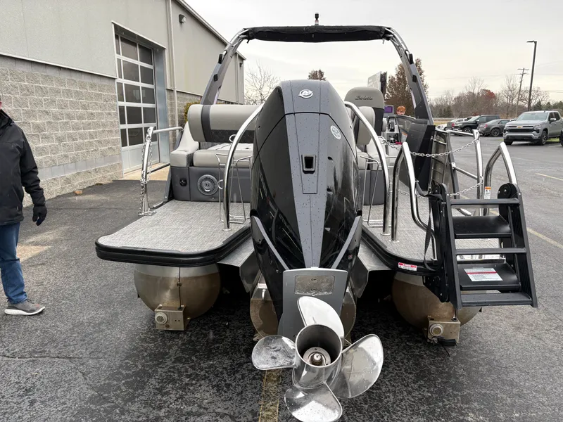 Slide: The Image of Barletta Lusso 25UA 2025 - 5