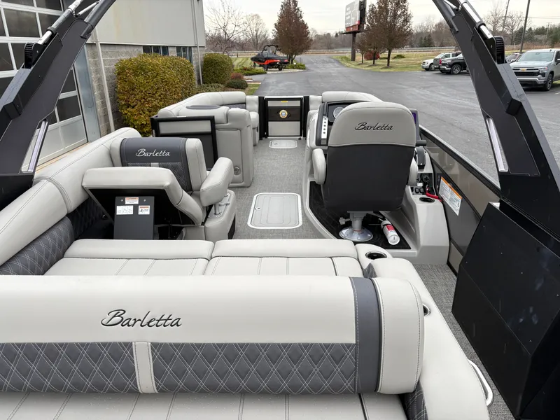 Slide: The Image of Barletta Lusso 25UA 2025 - 6