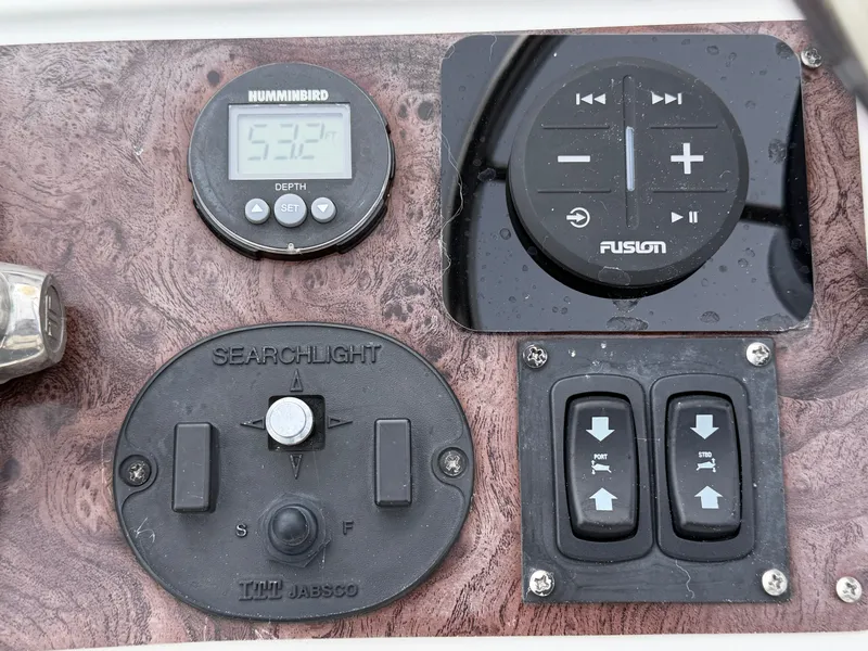 Slide: The Image of Carver 33SS 2006 - 24