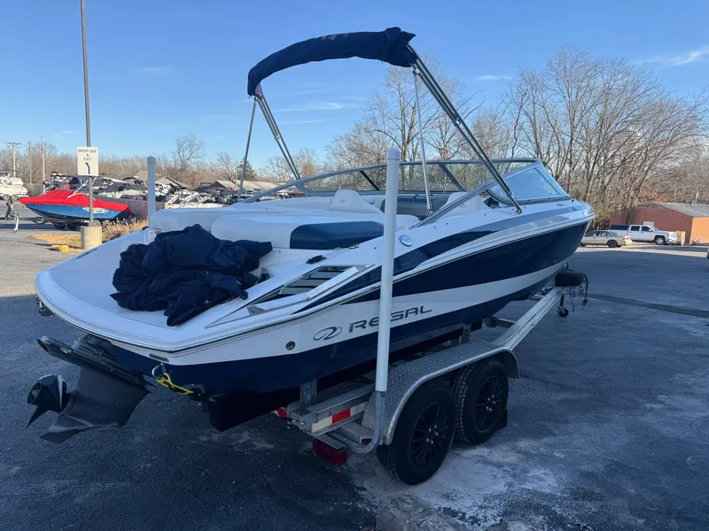 Slide: The Image of Regal 2100 2011 - 4