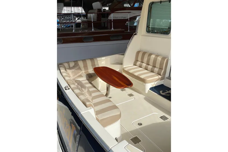 Slide: The Image of Sabre 42 Salon Express 2011 - 7