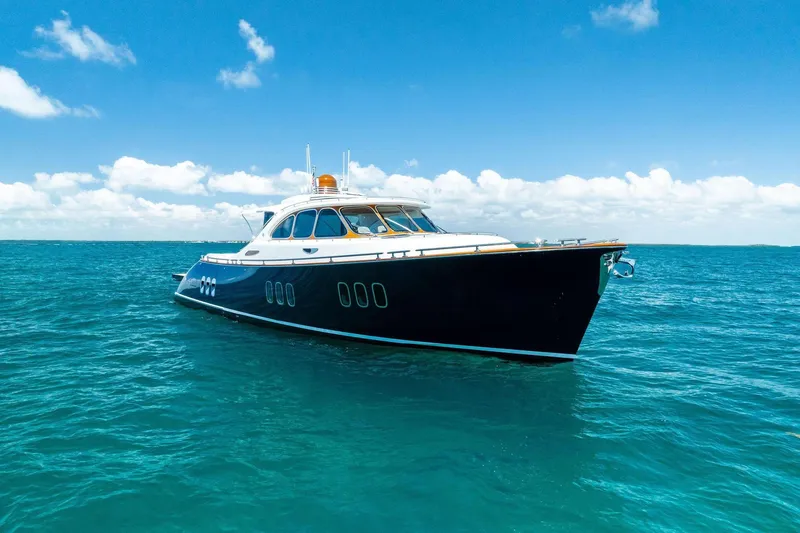 Slide: The Image of 2019 Zeelander Z55 yacht on clear blue ocean under sunny sky. - 4