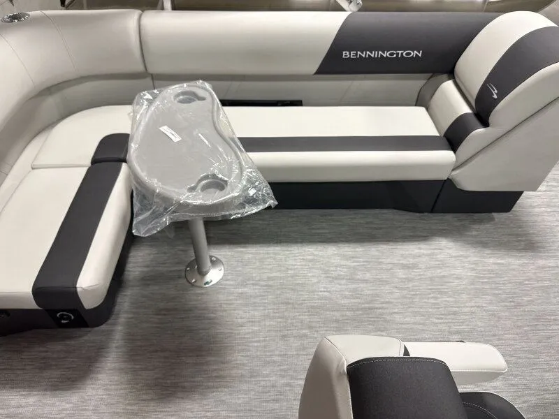 Slide: The Image of Bennington 20SL-Snap 2026 - 9