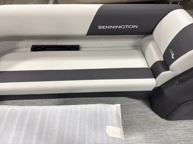 Slide: The Image of Bennington 22SSB-Snap (TC) 2026 - 13