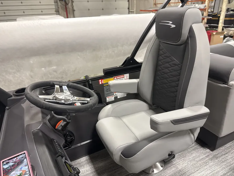 Slide: The Image of Bennington 23SSR-ESP (LTD) 2026 - 19