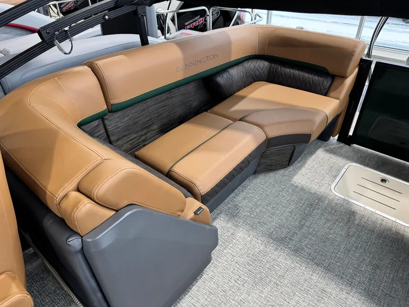 Slide: The Image of Bennington 24MFB-ESP (TC) 2026 - 20