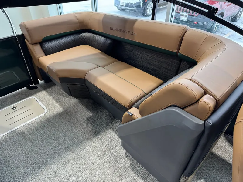 Slide: The Image of Bennington 24MFB-ESP (TC) 2026 - 21