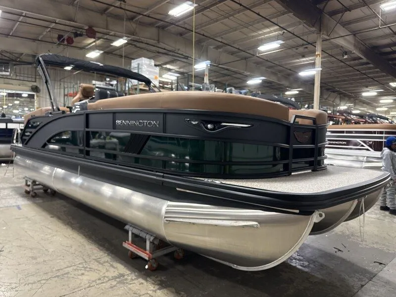 Slide: The Image of Bennington 24MFB-ESP (TC) 2026 - 3