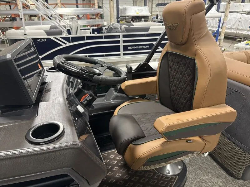 Slide: The Image of Bennington 24MFB-ESP (TC) 2026 - 7