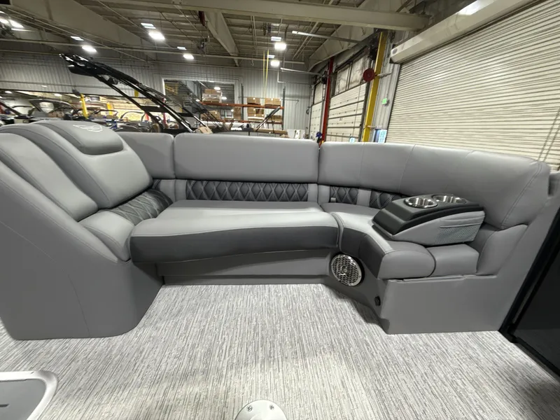 Slide: The Image of Bennington 25RFB-ESP 2026 - 15