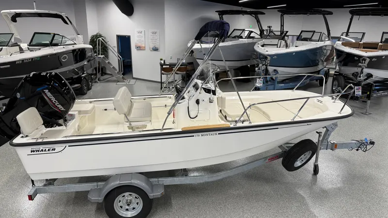 Slide: The Image of Boston Whaler 170 Montauk 2026 - 13