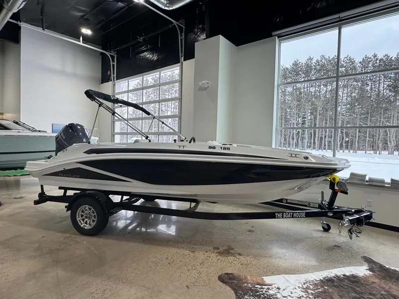 Slide: The Image of Hurricane SunDeck Sport 185 OB 2026 - 3