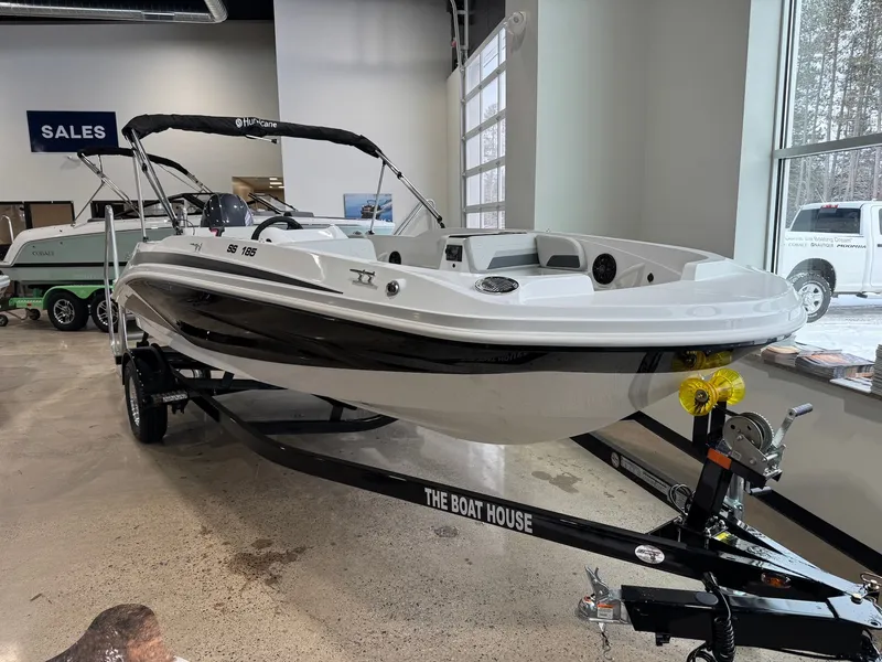 Slide: The Image of Hurricane SunDeck Sport 185 OB 2026 - 4