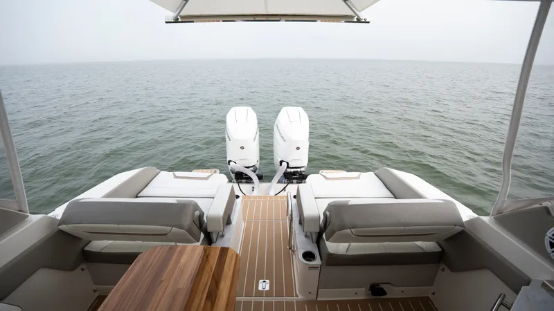 Slide: The Image of Tiara 34 LX 2025 - 67