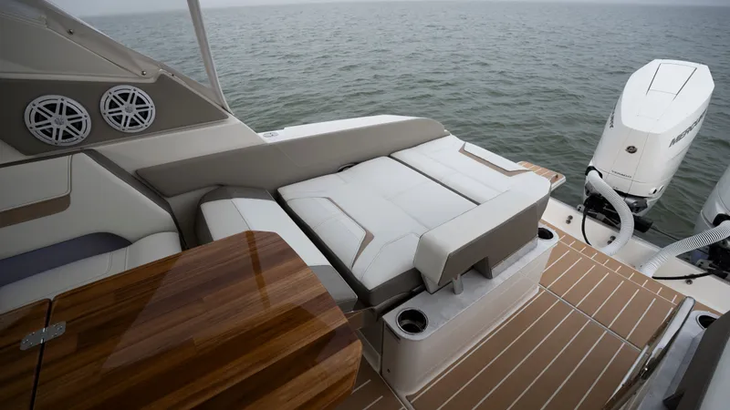 Slide: The Image of Tiara 34 LX 2025 - 69