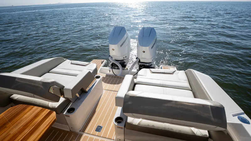 Slide: The Image of Tiara 34 LX 2025 - 71