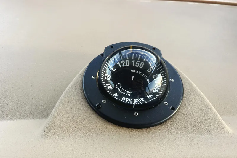 Slide: The Image of Compass on 2002 Bayliner 3988 Command Bridge Motoryacht dashboard. - 45