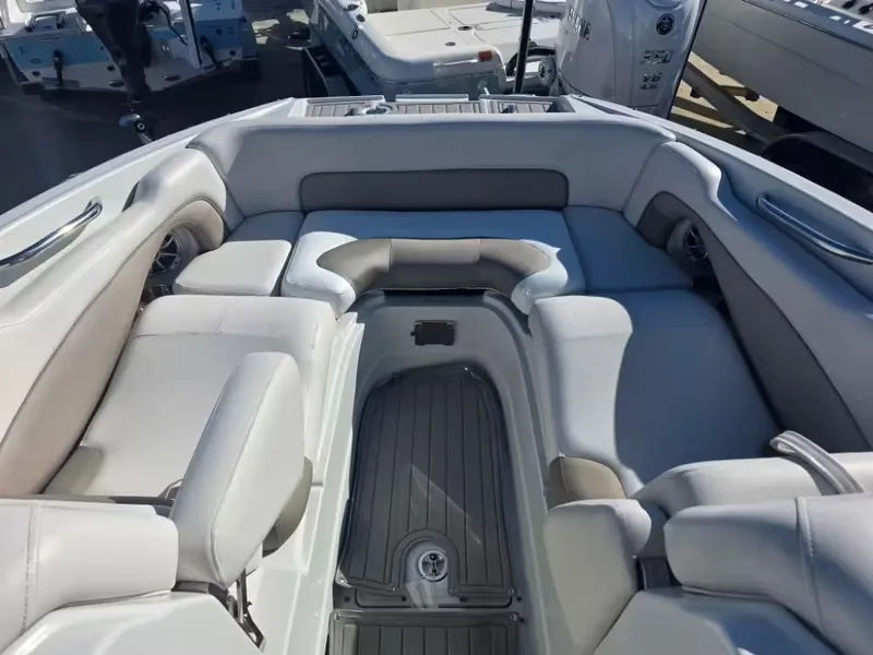 Slide: The Image of Crownline Boats E24XS 2018 - 14
