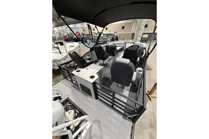 Slide: The Image of 2026 Flagship Discover 22 Rear Fish boat with extended rear deck, interior view. - 14